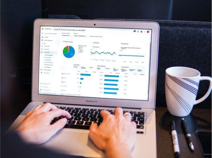 A laptop used to assess website relevance and backlink opportunities